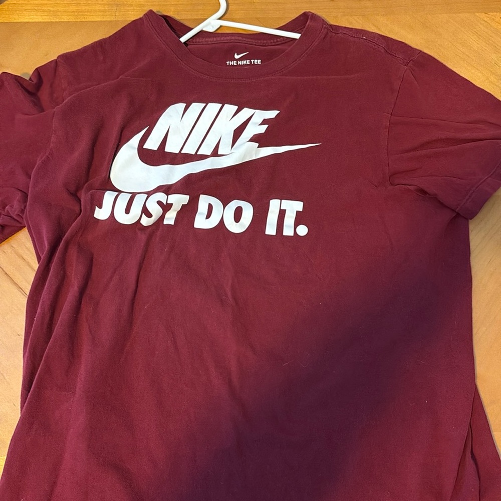 Red Nike just do it tee shirt in great condition